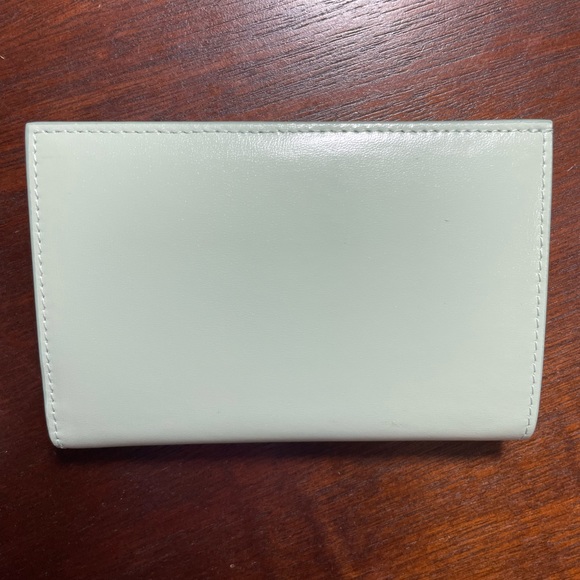 Givenchy Antigona Light Green Bifold Wallet in Box Leather - Picture 2 of 10
